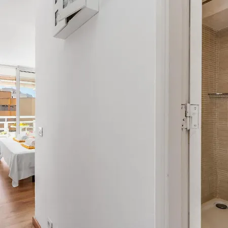 Apartment 302 Modern, Light, Comfortable With Swimming Pool Playa de las Américas