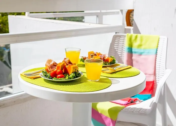 아파트 302 Modern, Light, Comfortable With Swimming Pool