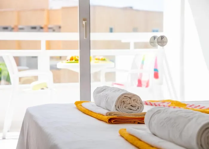 아파트 302 Modern, Light, Comfortable With Swimming Pool 플라야데라스아메리카스