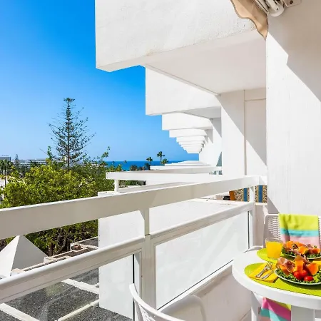 302 Modern, Light, Comfortable With Swimming Pool *