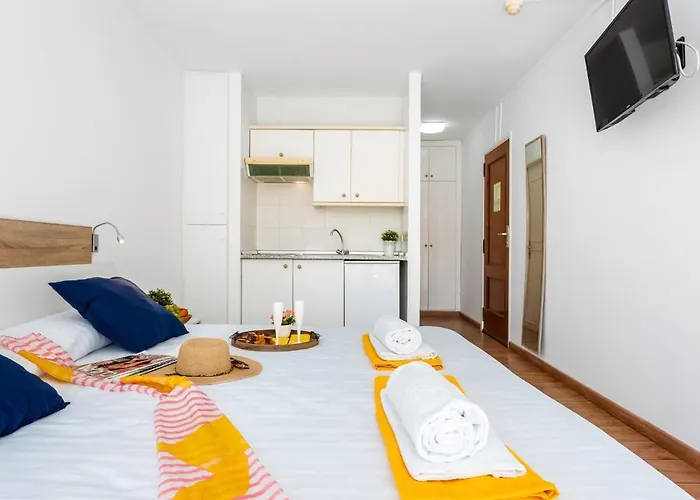 302 Modern, Light, Comfortable With Swimming Pool Lägenhet Playa de las Americas (Tenerife)